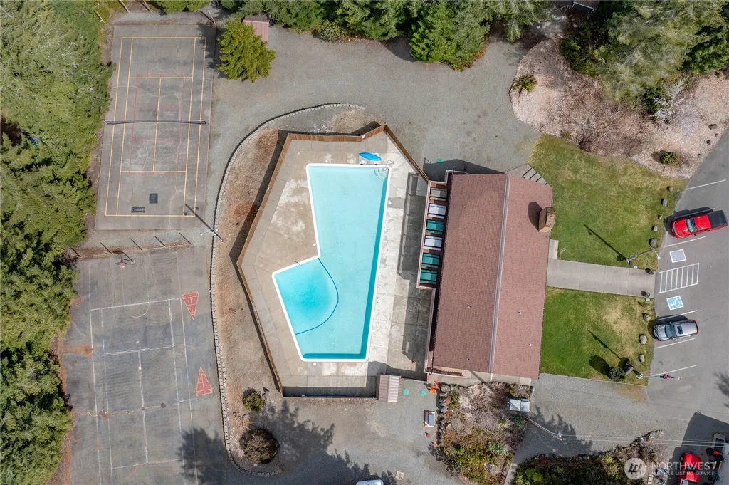 870 N Colony Surf Drive Lilliwaup WA 98555