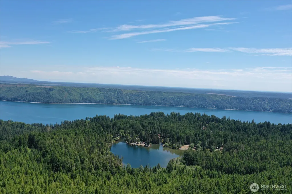 870 N Colony Surf Drive Lilliwaup WA 98555