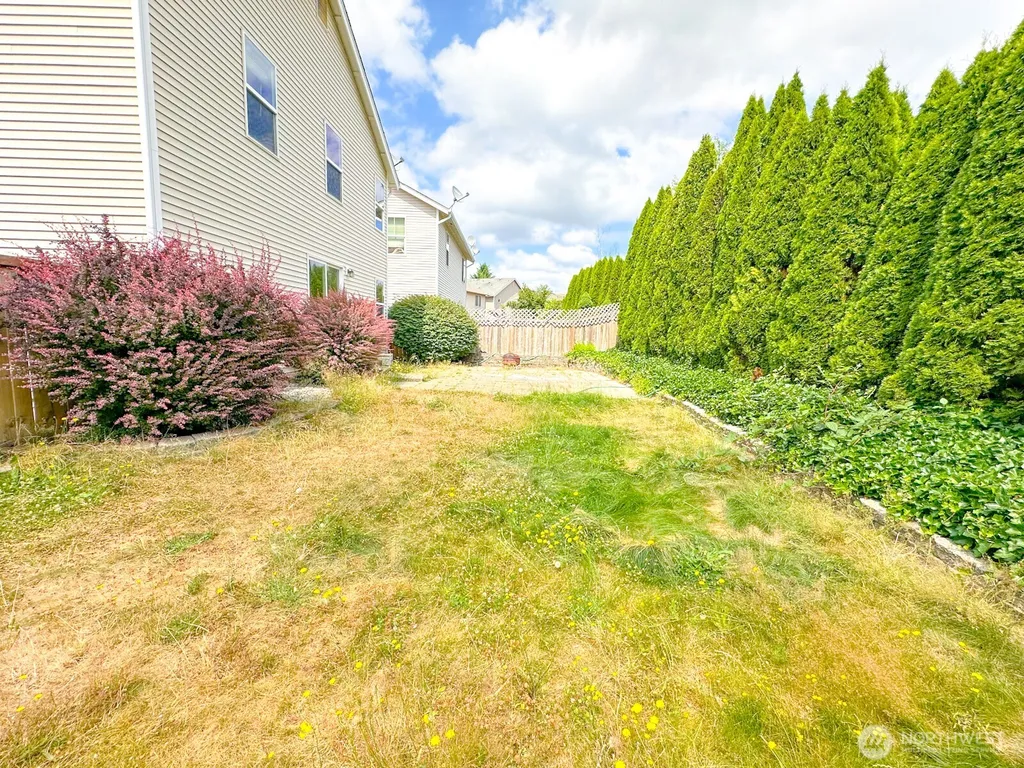 17929 Silver Creek Avenue E Puyallup WA 98375