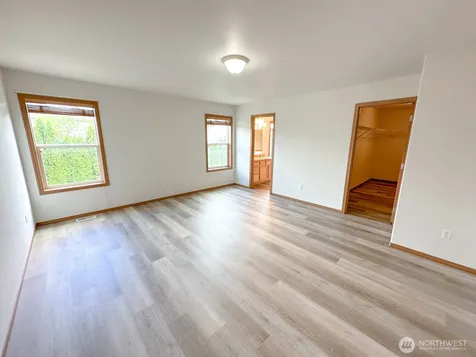 17929 Silver Creek Avenue E Puyallup WA 98375