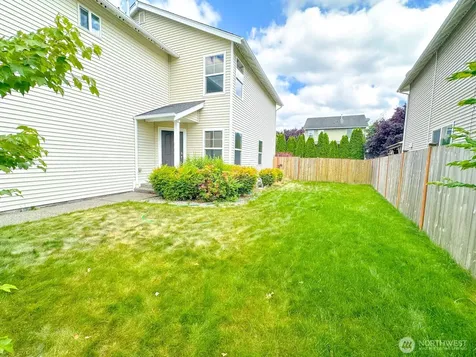 17929 Silver Creek Avenue E Puyallup WA 98375