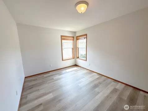 17929 Silver Creek Avenue E Puyallup WA 98375
