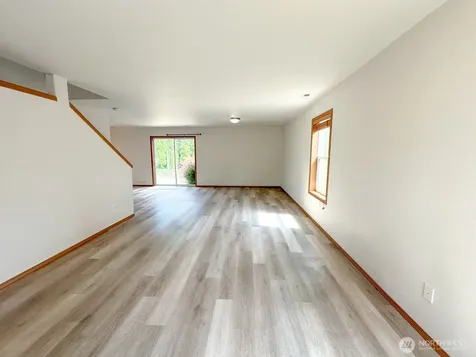 17929 Silver Creek Avenue E Puyallup WA 98375