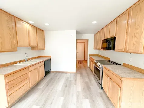 17929 Silver Creek Avenue E Puyallup WA 98375