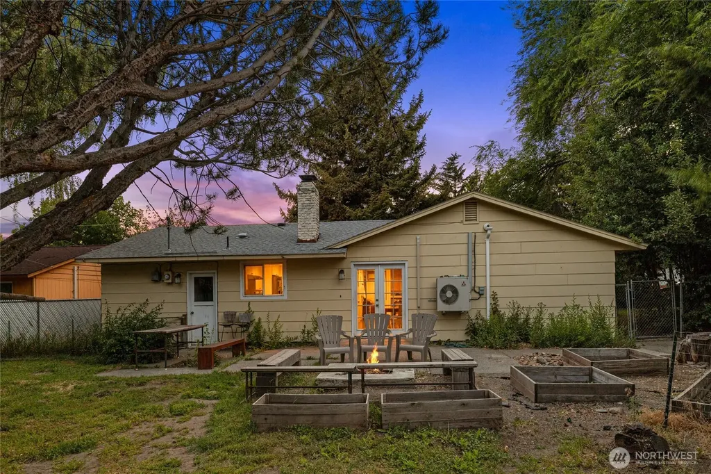 1608 N Glen Ellensburg WA 98926