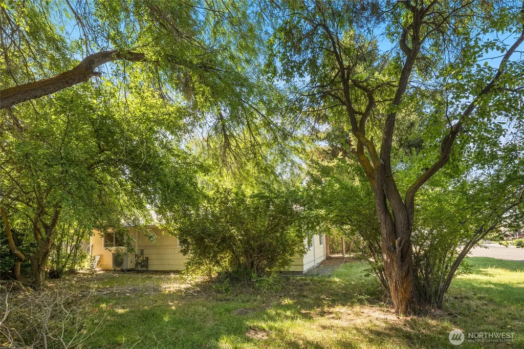 1608 N Glen Ellensburg WA 98926