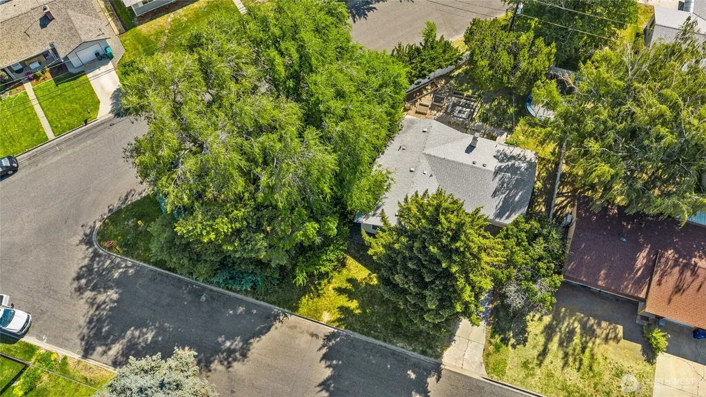 1608 N Glen Ellensburg WA 98926