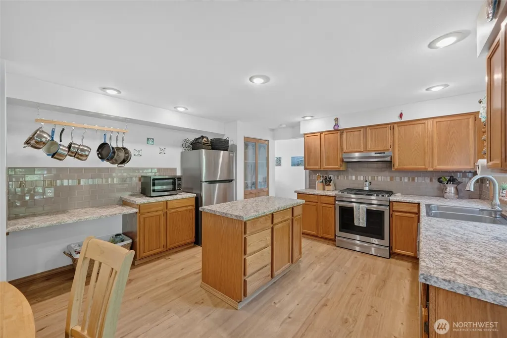7813 73rd Place NE Marysville WA 98270