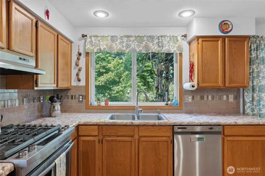7813 73rd Place NE Marysville WA 98270