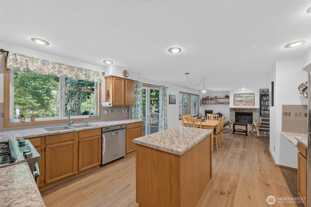 7813 73rd Place NE Marysville WA 98270