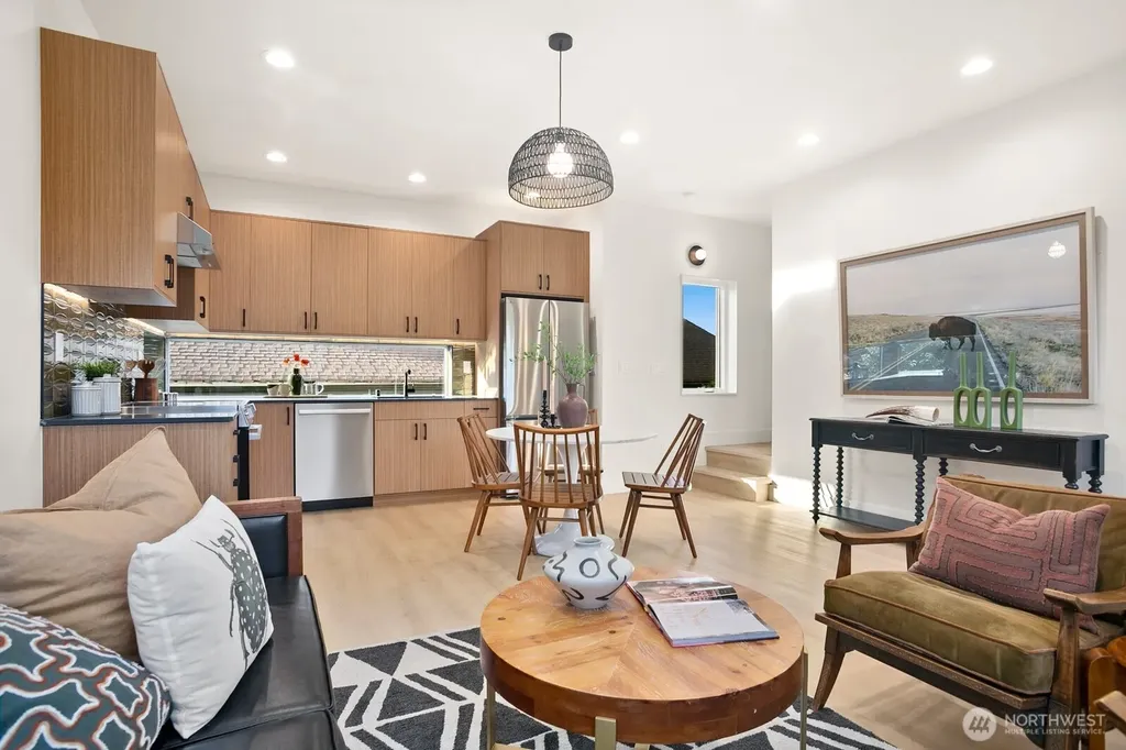 5053 35th Avenue SW Seattle WA 98126