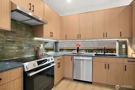 5053 35th Avenue SW Seattle WA 98126