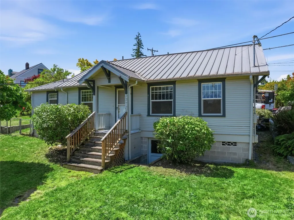 4417 Seahurst Avenue Everett WA 98203