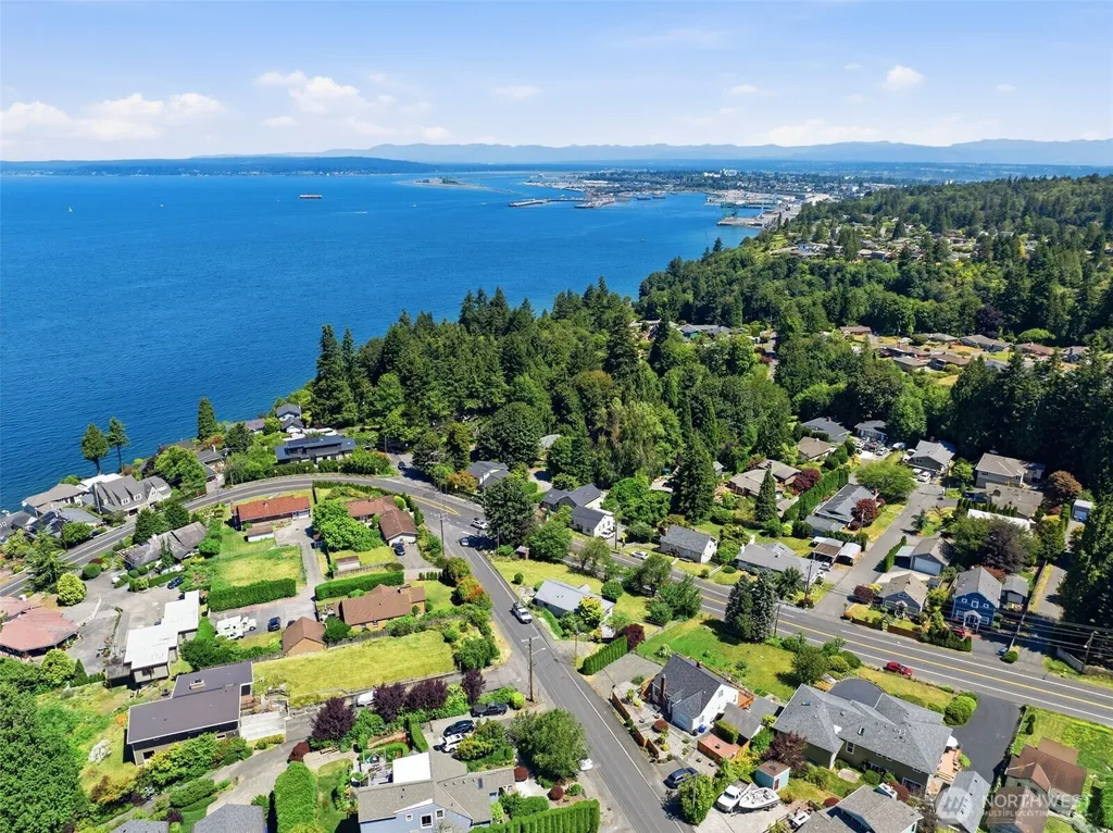 4417 Seahurst Avenue Everett WA 98203