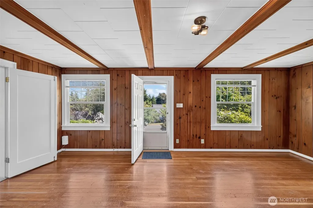 4417 Seahurst Avenue Everett WA 98203