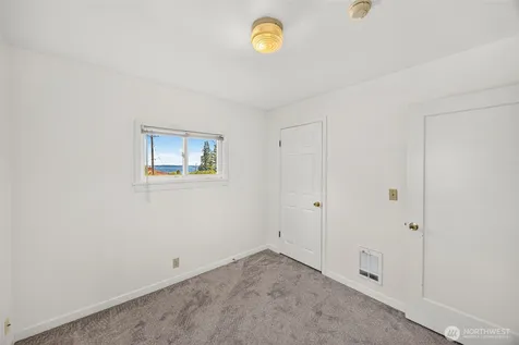 4417 Seahurst Avenue Everett WA 98203