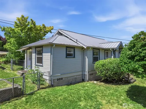 4417 Seahurst Avenue Everett WA 98203