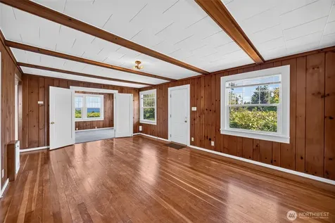 4417 Seahurst Avenue Everett WA 98203
