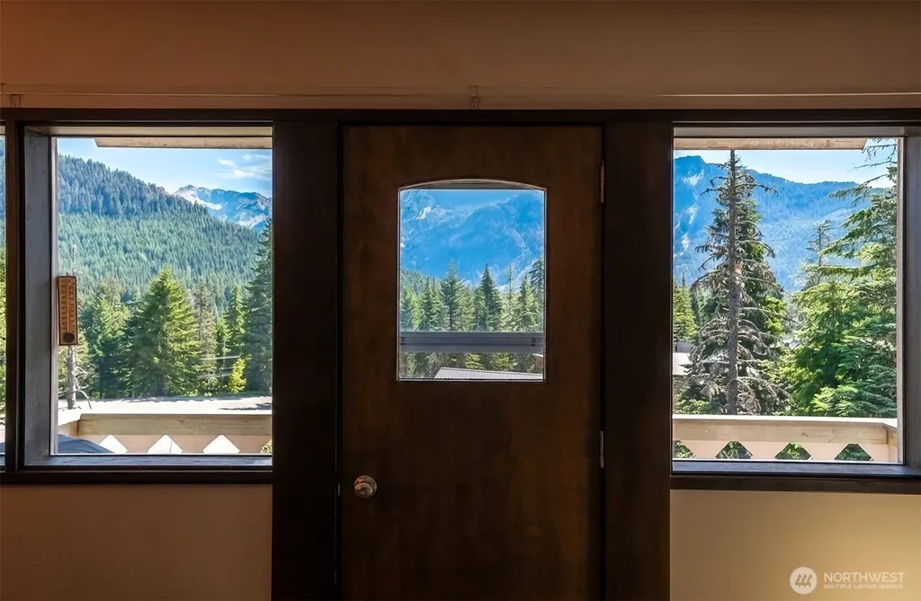 220 Tanner Way Snoqualmie Pass WA 98068