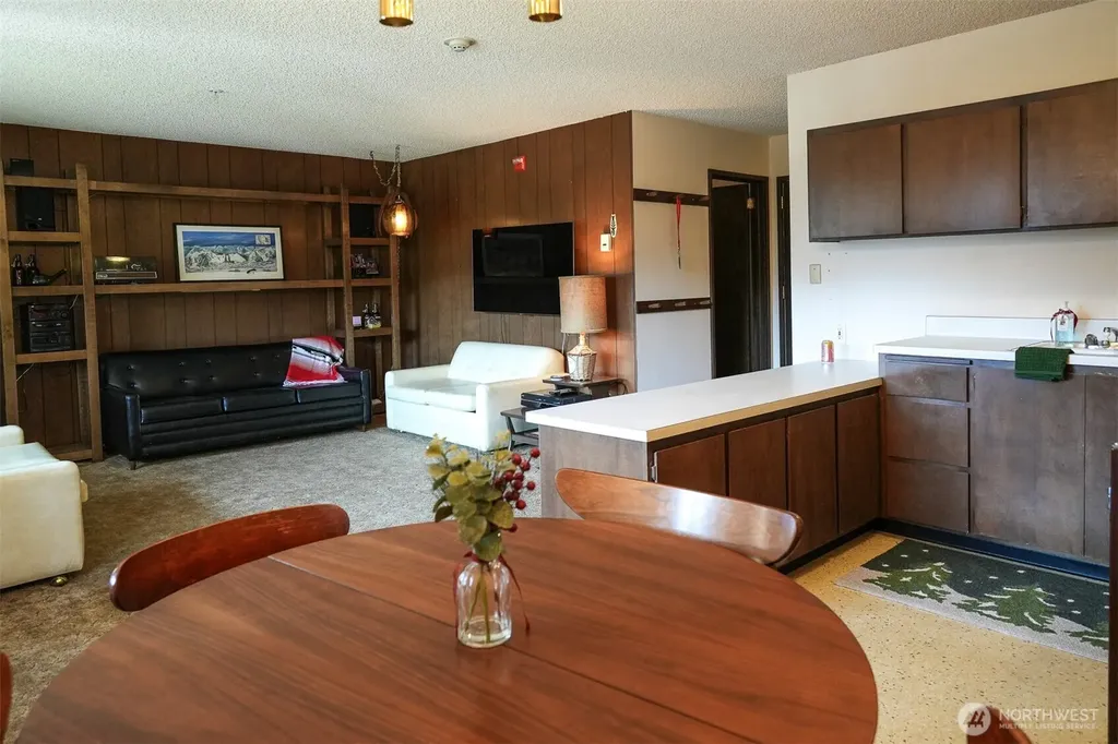 220 Tanner Way Snoqualmie Pass WA 98068