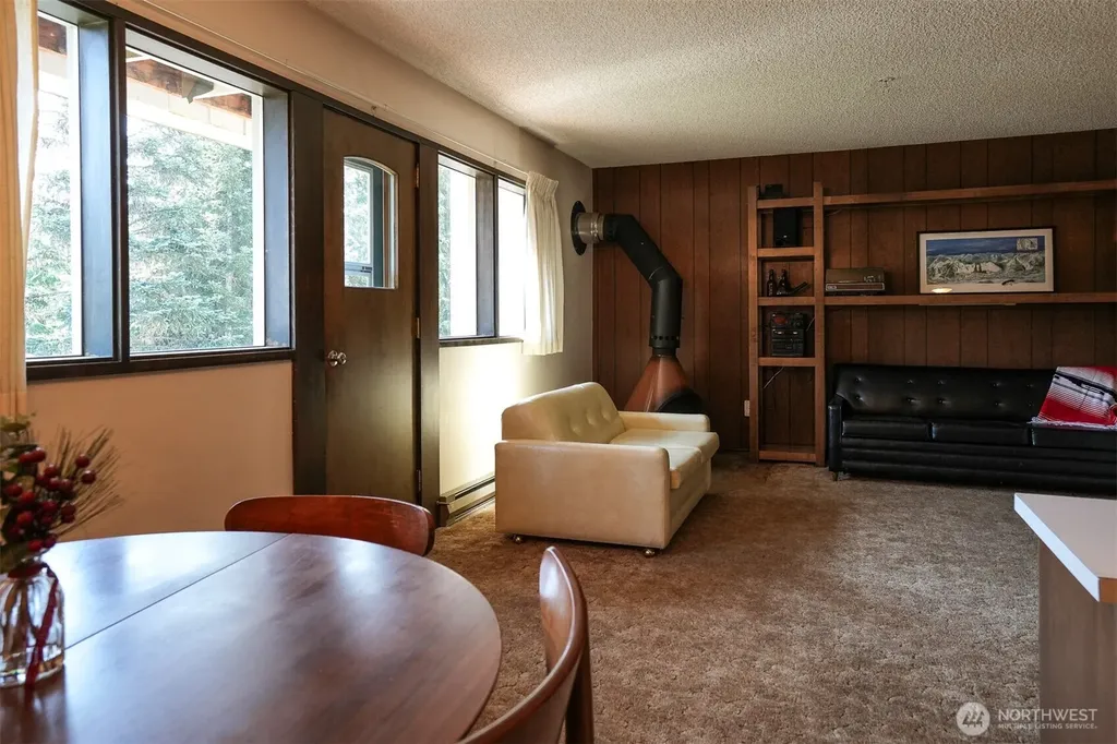 220 Tanner Way Snoqualmie Pass WA 98068