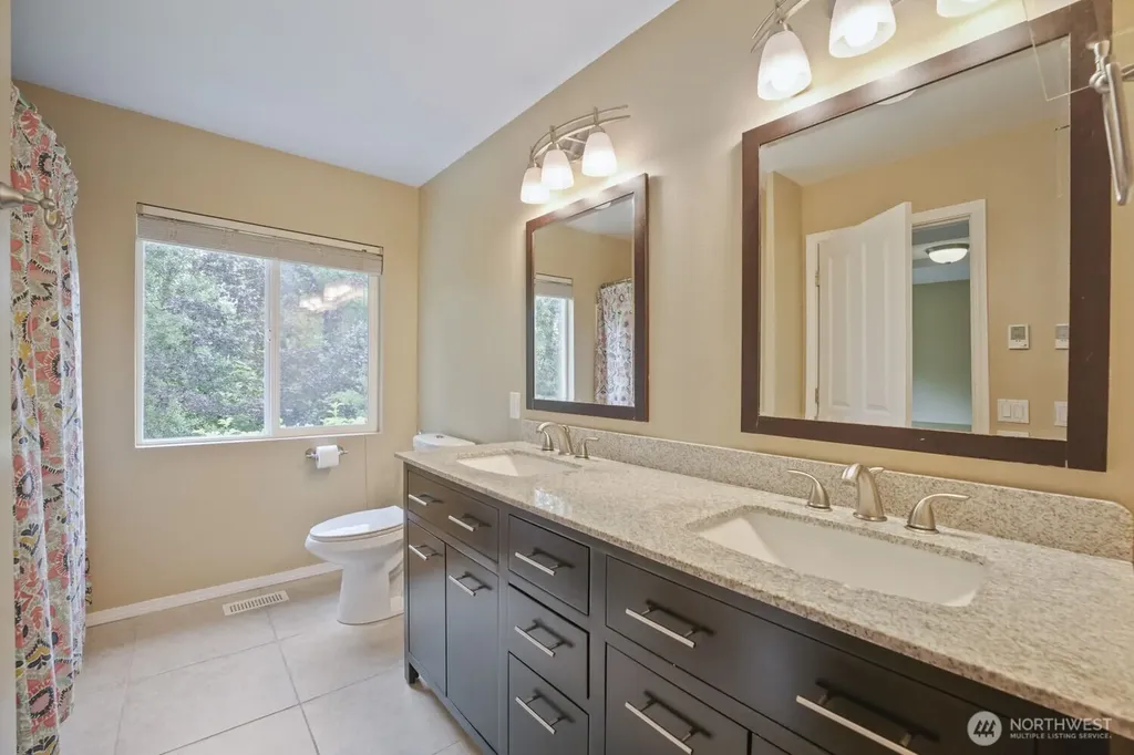 24218 SE 9th Street Sammamish WA 98075