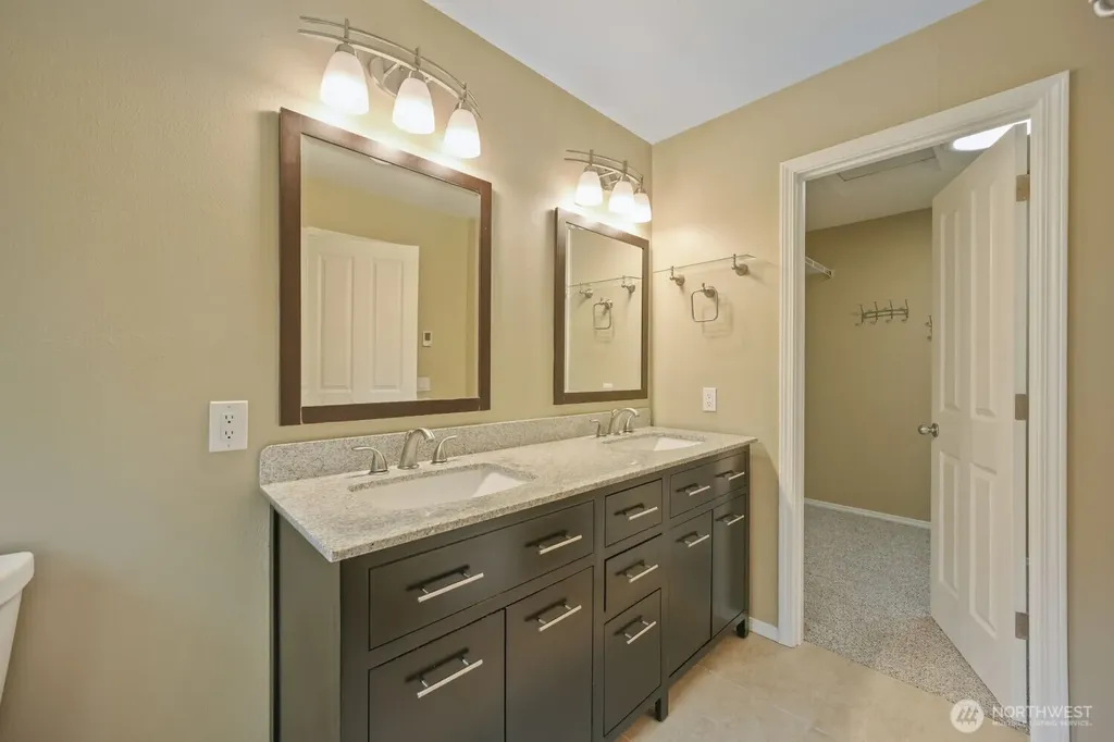 24218 SE 9th Street Sammamish WA 98075