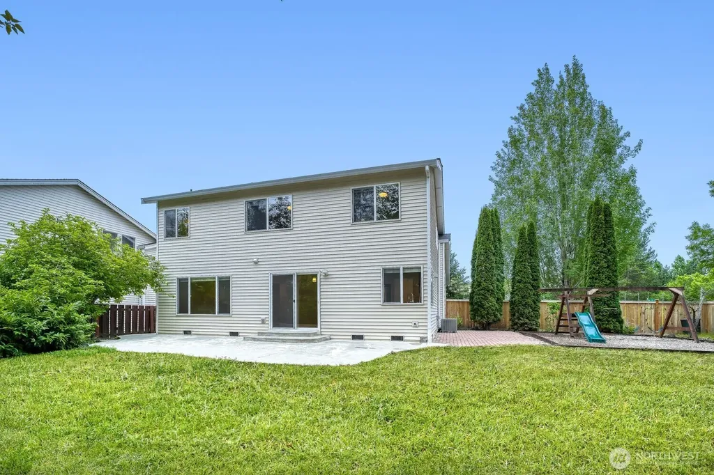 24218 SE 9th Street Sammamish WA 98075