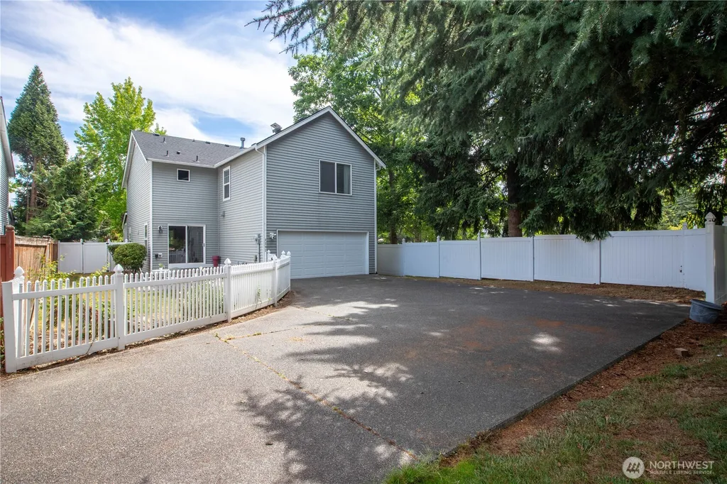 2292 Palisade Boulevard Dupont WA 98327
