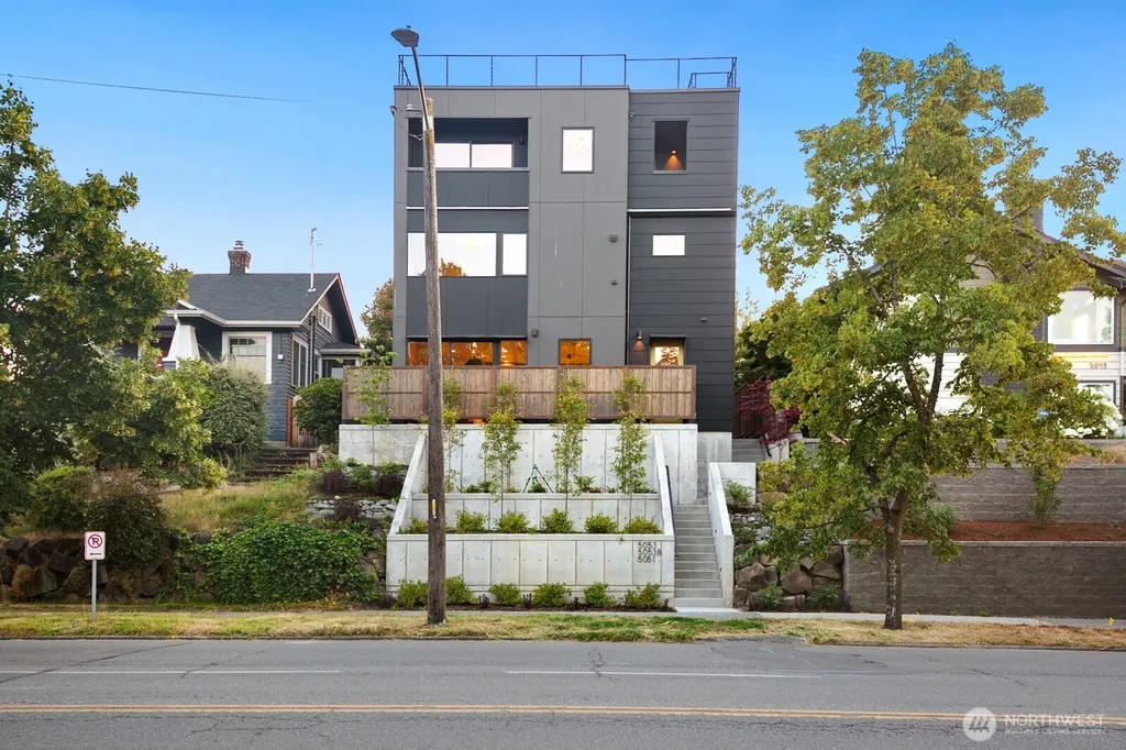 5053 35th Avenue SW Seattle WA 98126