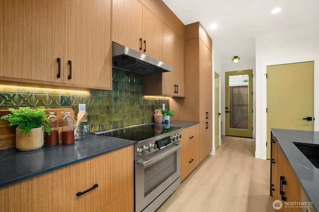 5053 35th Avenue SW Seattle WA 98126