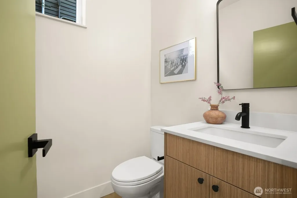 5053 35th Avenue SW Seattle WA 98126