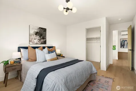 5053 35th Avenue SW Seattle WA 98126