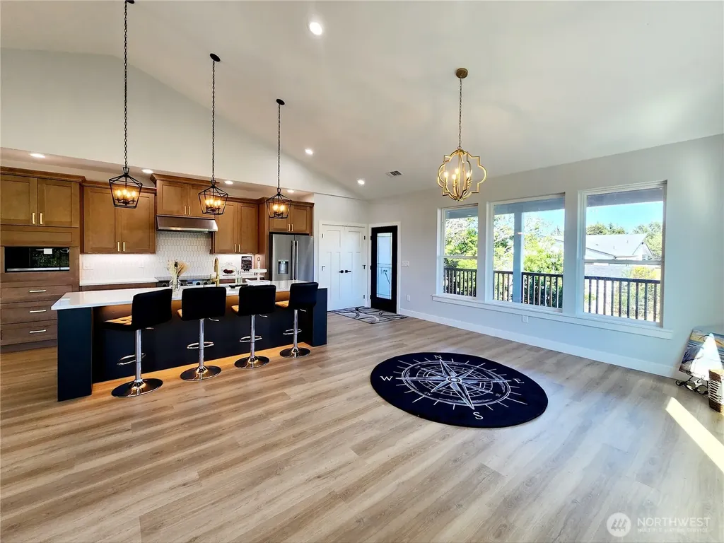 552 Sand Dune Avenue SW Ocean Shores WA 98569