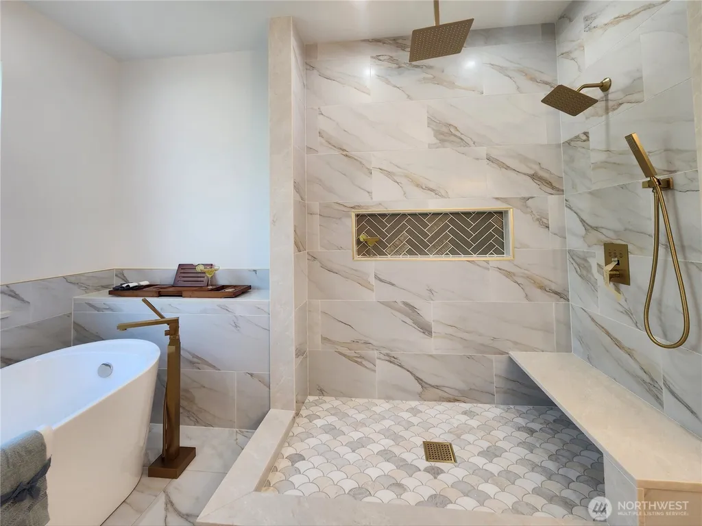 552 Sand Dune Avenue SW Ocean Shores WA 98569