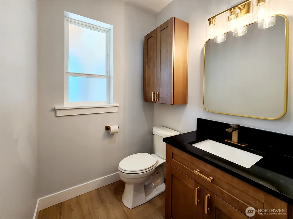552 Sand Dune Avenue SW Ocean Shores WA 98569
