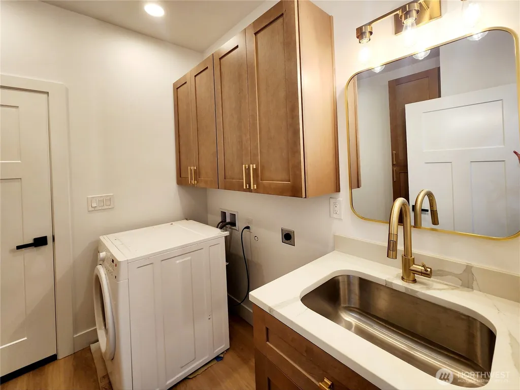 552 Sand Dune Avenue SW Ocean Shores WA 98569