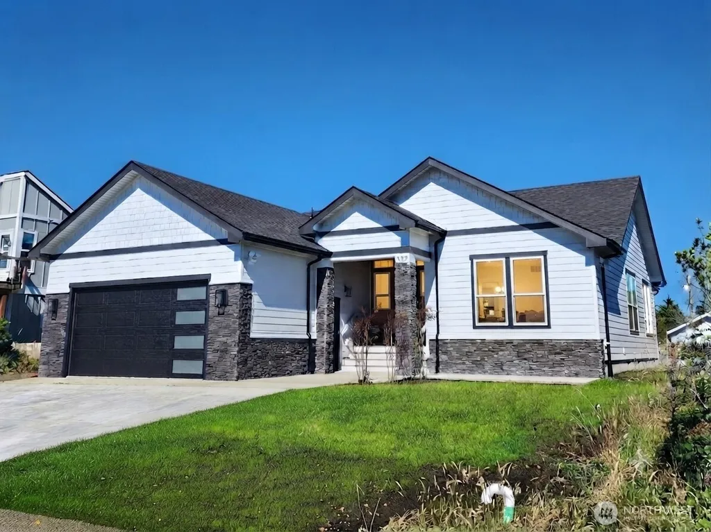 552 Sand Dune Avenue SW Ocean Shores WA 98569