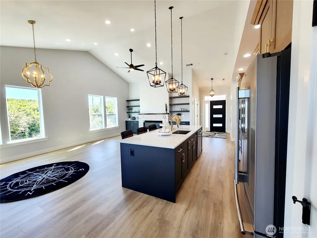 552 Sand Dune Avenue SW Ocean Shores WA 98569