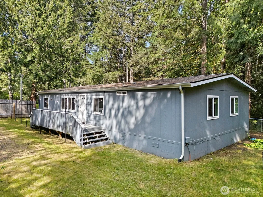 7591 SE Fragaria Road Olalla WA 98359