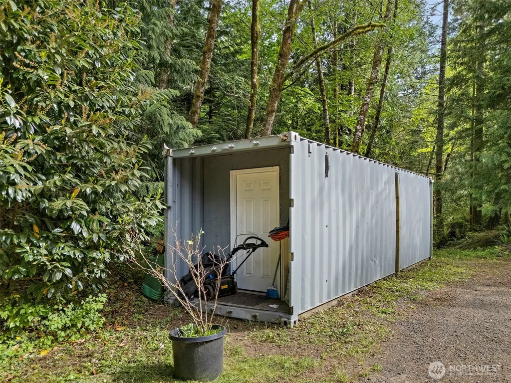 7591 SE Fragaria Road Olalla WA 98359