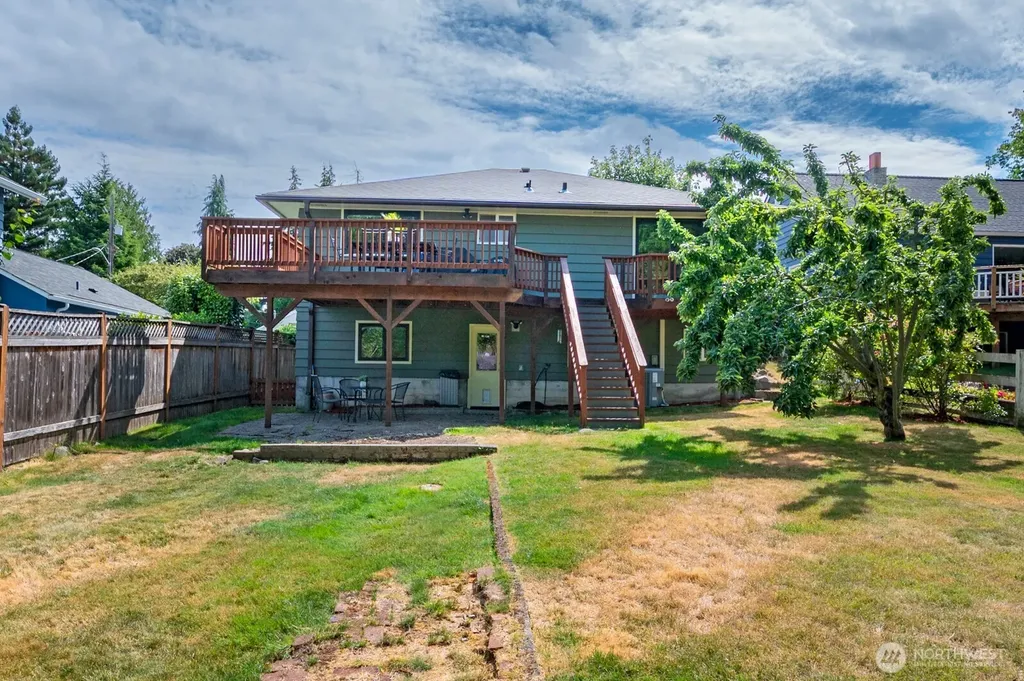 9823 41st Avenue SW Seattle WA 98136