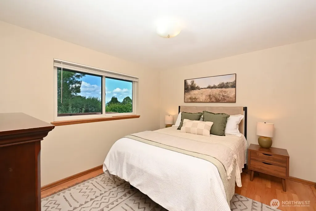 9823 41st Avenue SW Seattle WA 98136