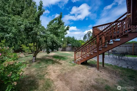9823 41st Avenue SW Seattle WA 98136