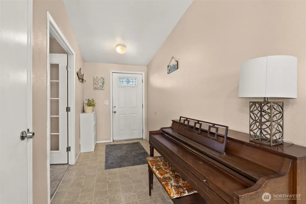 795 King Winlock WA 98596