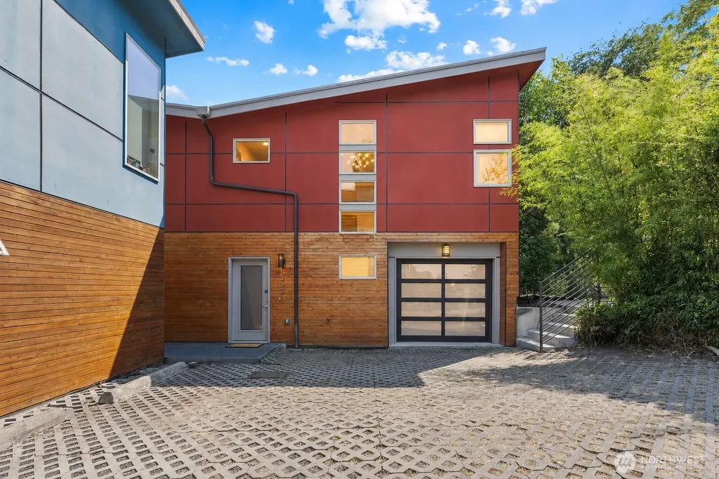 1536 Sturgus Avenue S Seattle WA 98144