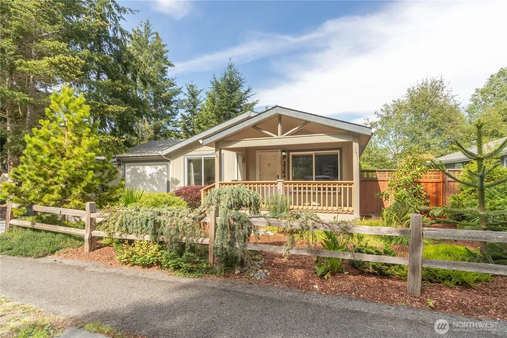 2364 Highland Loop Port Townsend WA 98368
