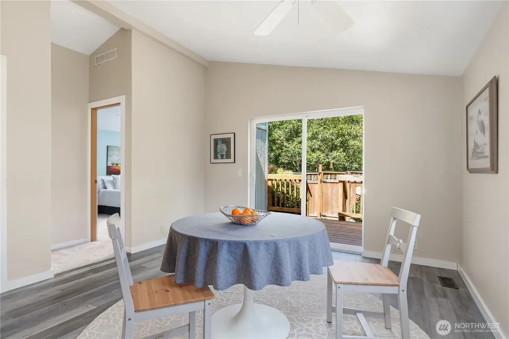 2364 Highland Loop Port Townsend WA 98368