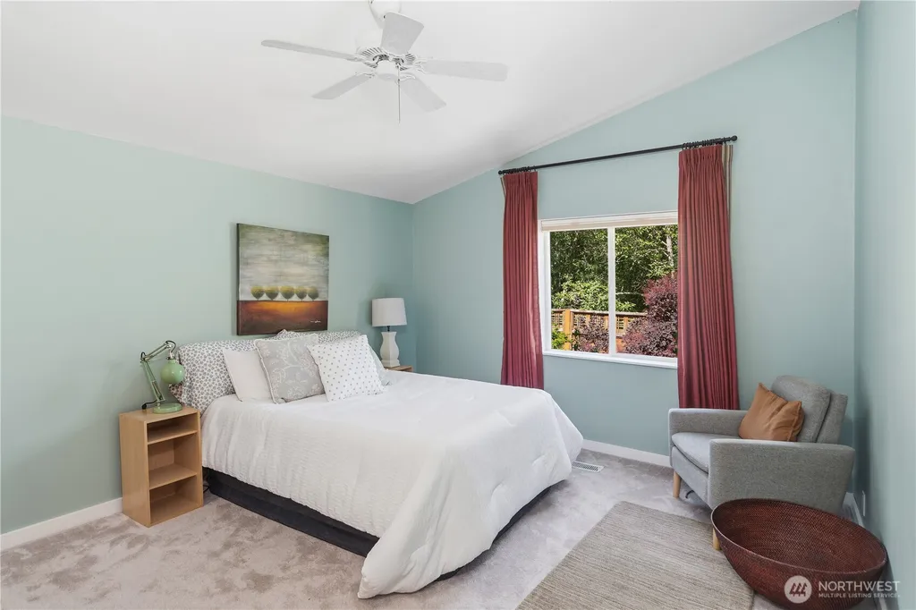2364 Highland Loop Port Townsend WA 98368