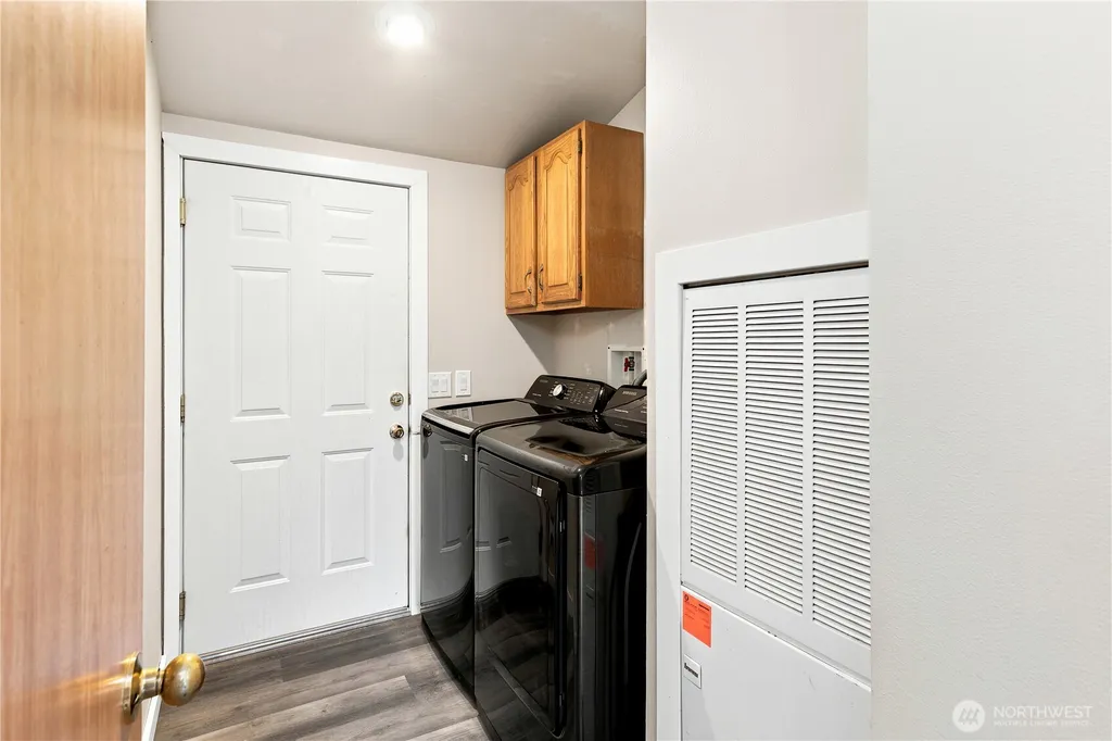 2364 Highland Loop Port Townsend WA 98368